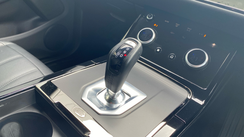 Land Rover Range Rover Evoque 2.0 D200 R-Dynamic SE 5dr Auto Diesel Hatchback